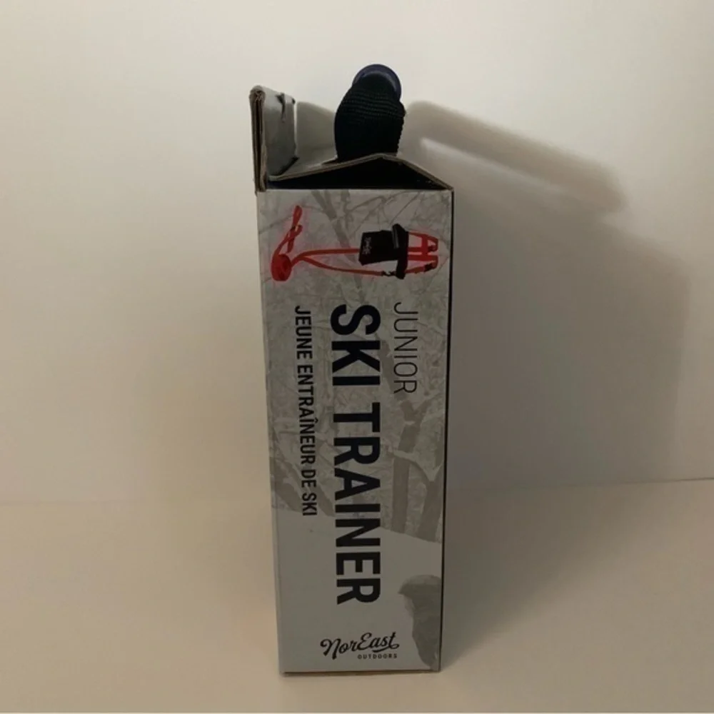 NIB. NOREAST OUTDOORS Junior Ski Trainer